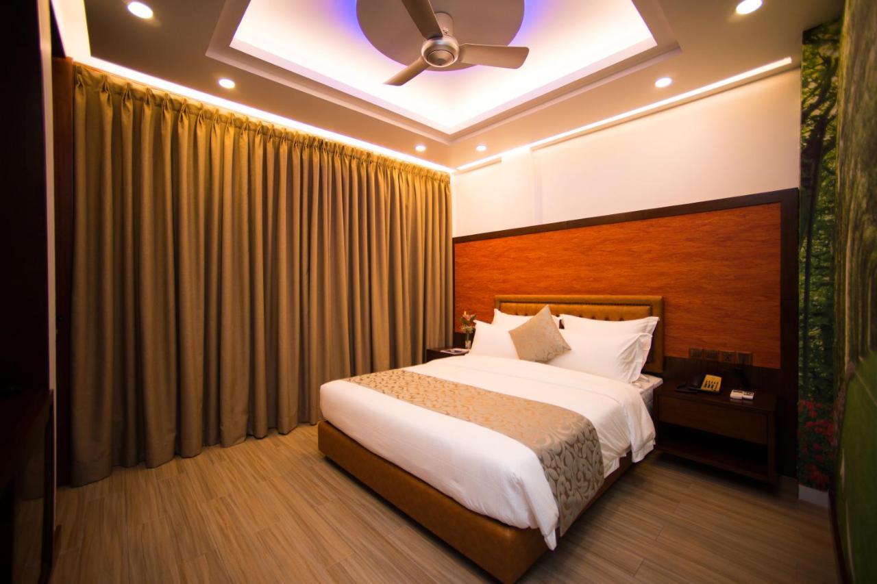 Osmium Hotel Hulhumale Exterior photo